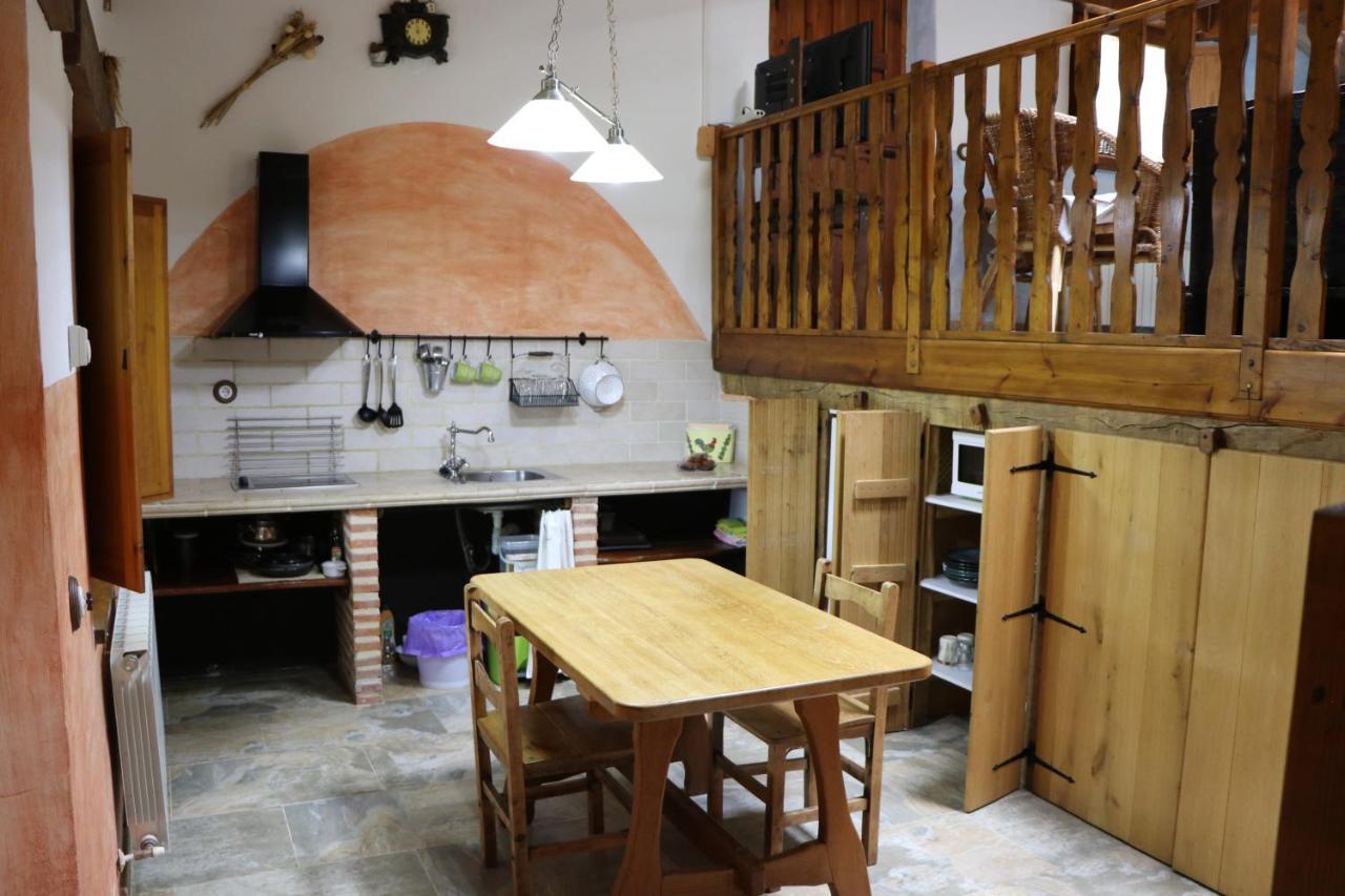 Apartamentos Rurales Casa Lafuente Luquiano Eksteriør billede
